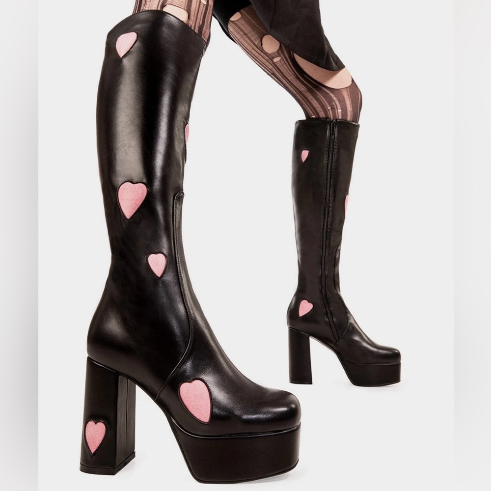 LAMODA Pink Heart Boots